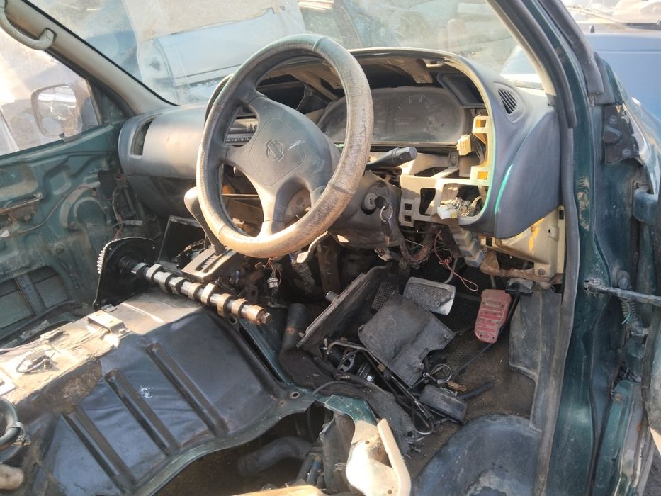 Ниссан Ларго на разбор