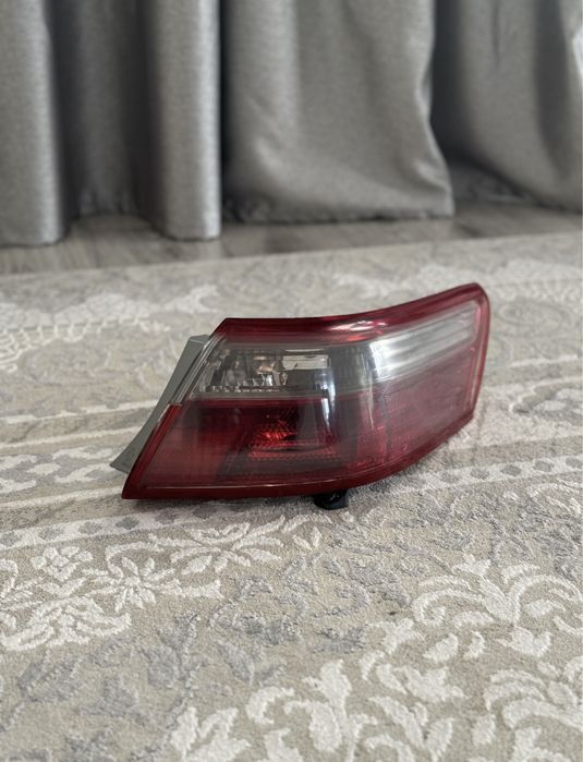 Фара(задний стоп) фонарь на тоиоту. камри 40 оригинал