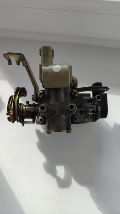 Дроссельная заслонка