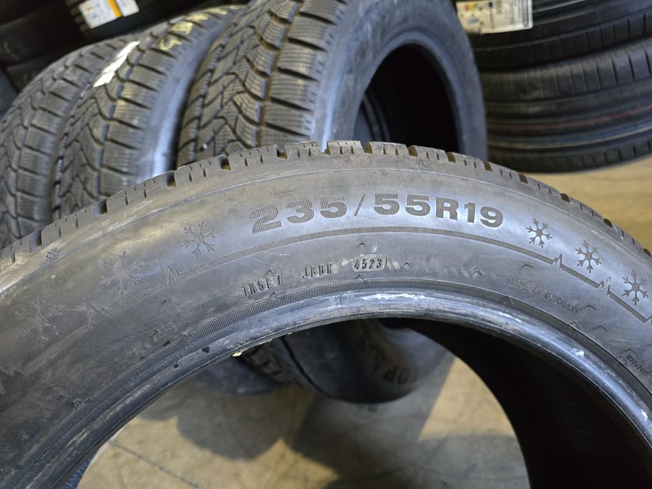 235/55/19 DUNLOP 4бр