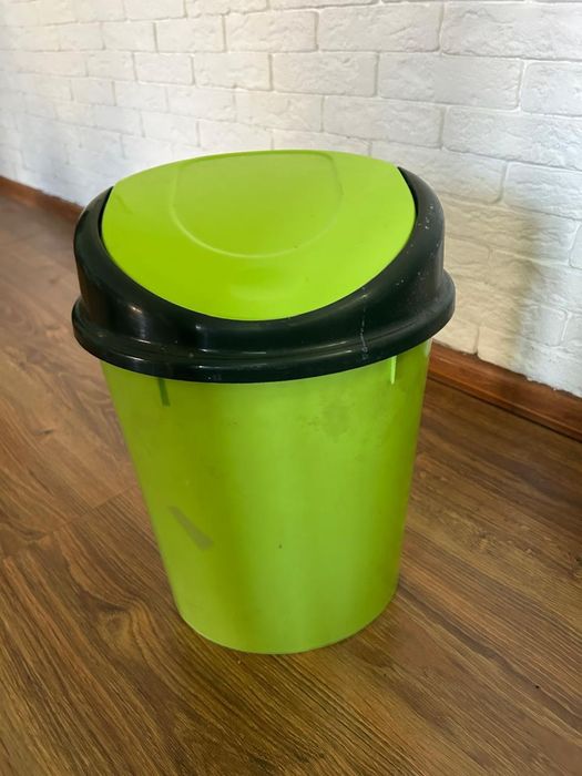 Урна пластмассовая