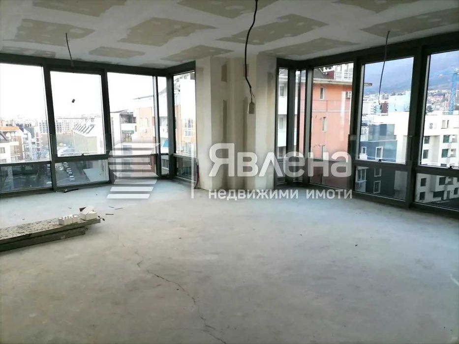 Продава се Многостаен апартамент в София, Център - 476 кв.м за 1110 €/кв.м - Снимка #3