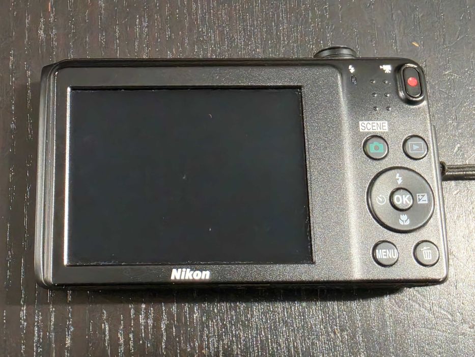 Aparat foto digital compact Nikon S3600 20.1 MP 8xZoom