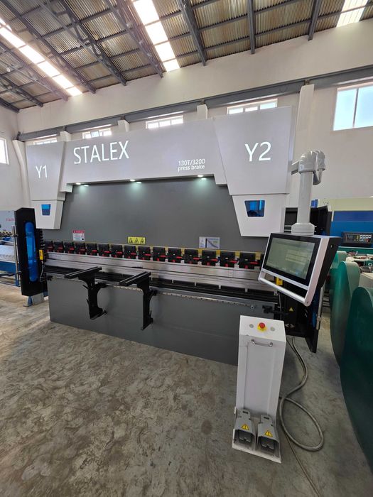 Гибочный станок 130т×3200 м. Чпу 6+1