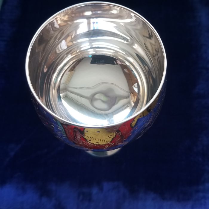 Колекционерски дебело посребрени чаши за вино