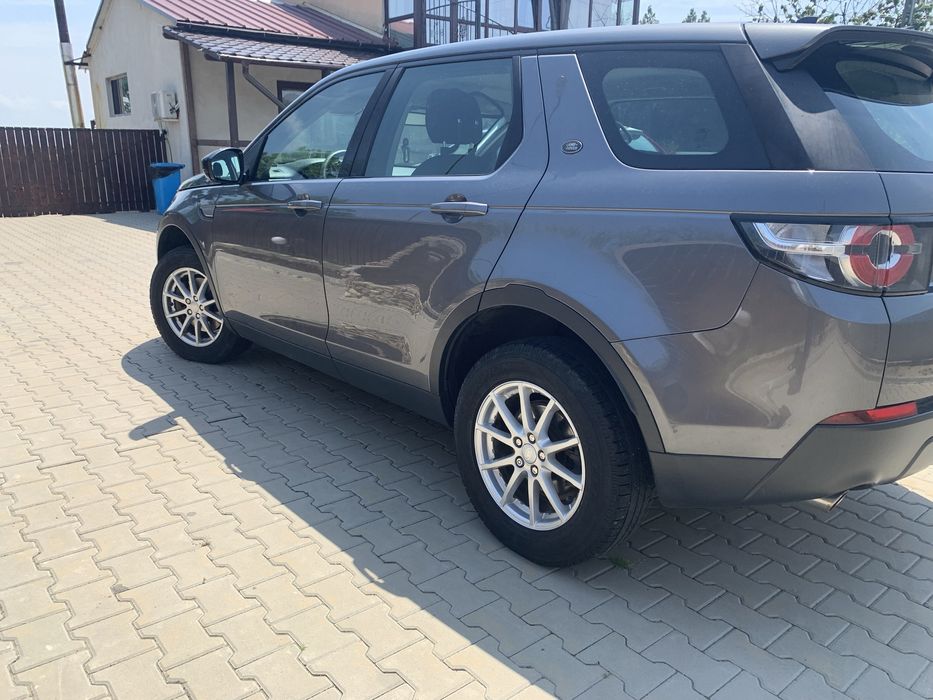 Land rover discovery sport