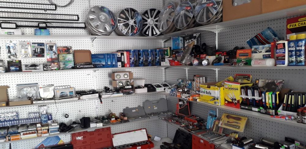 РАЗПРОДАЖБА ! КРУШКИ 12волта и 24волта H1, H3, H4, H7