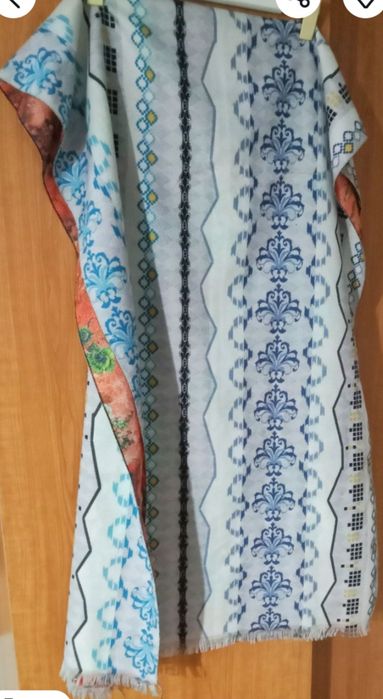 Продам женские вещи срочно