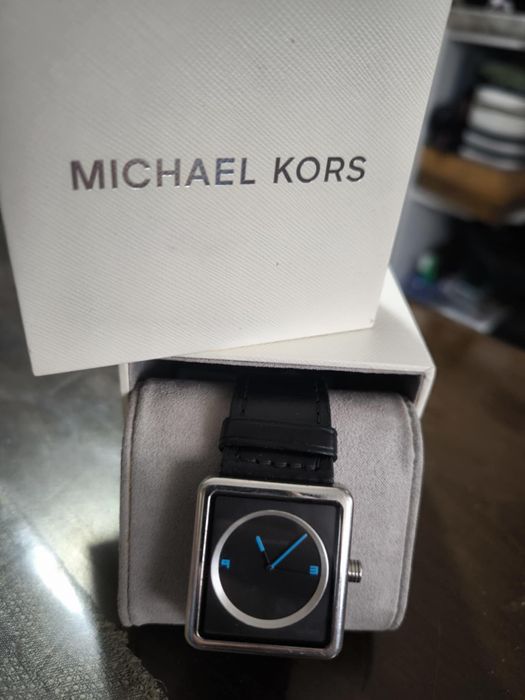 Часовник Марков Michael Kors