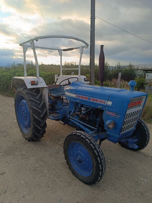 Tractor ford 55 cp