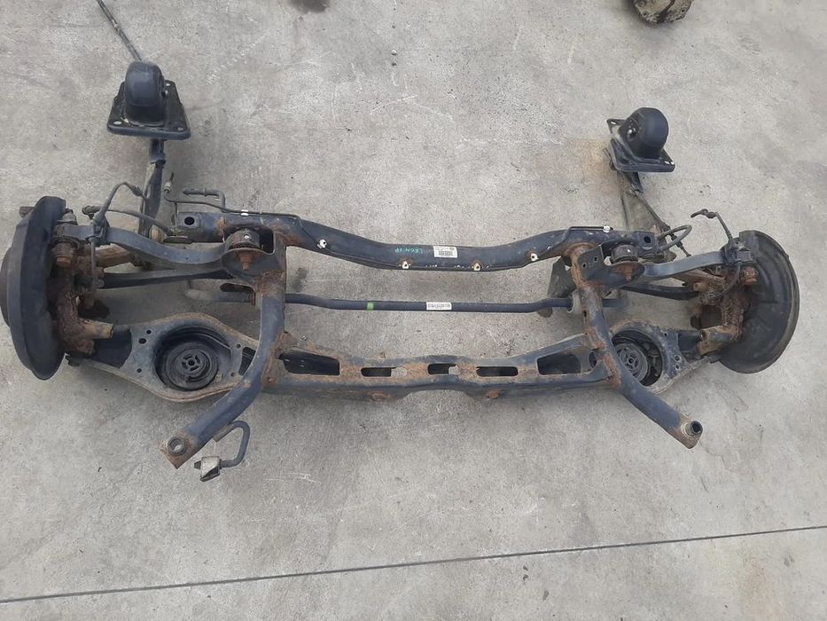 punte spate  seat leon 1p1 audi a3 8p  1k0505315bf