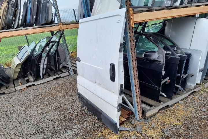 PORTIERA CULISANTA DREAPTA Renault Trafic a 2-a generatie