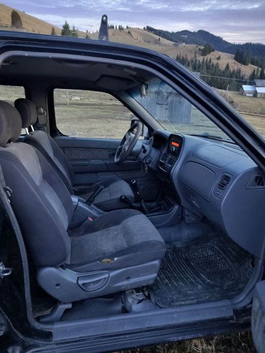 Nissan Navara d22 np300