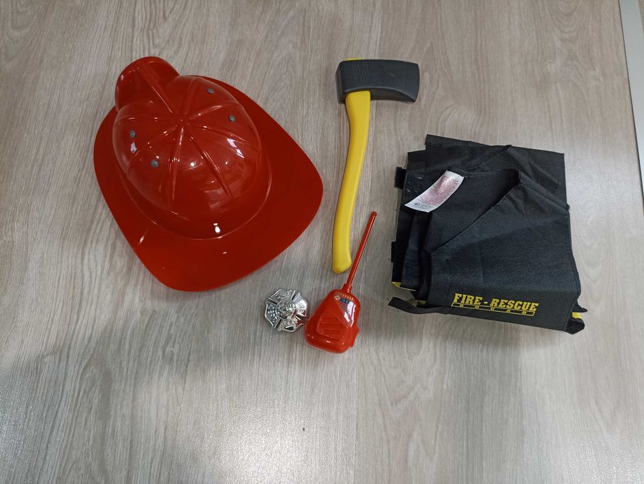 Голям лот от играчки