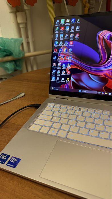 Lenovo Yoga 7 14ILL10 32 GB