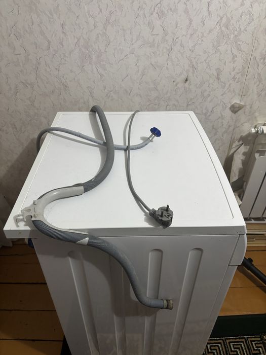 Продам стиральную машинку