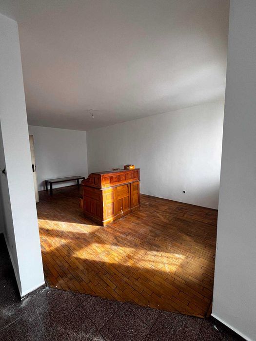Продава се Тристаен апартамент в София, Разсадника - 110 кв.м за 1173 €/кв.м - Снимка #3