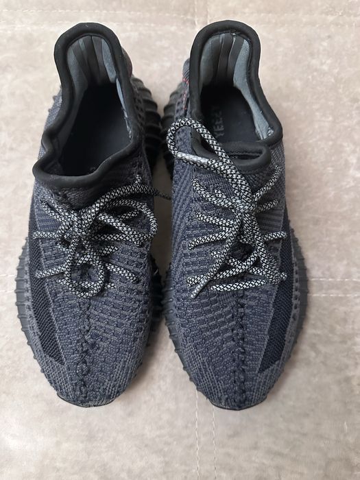 Продам кроссовки adidas yeezy