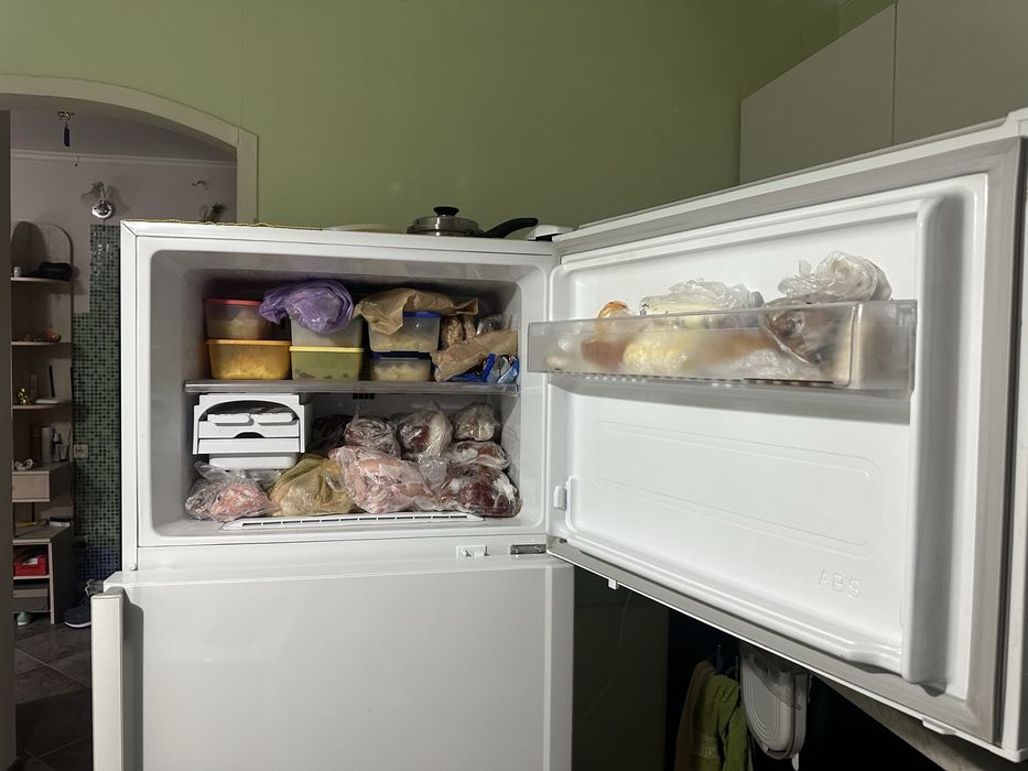 Продам холодильник samsung RT-53