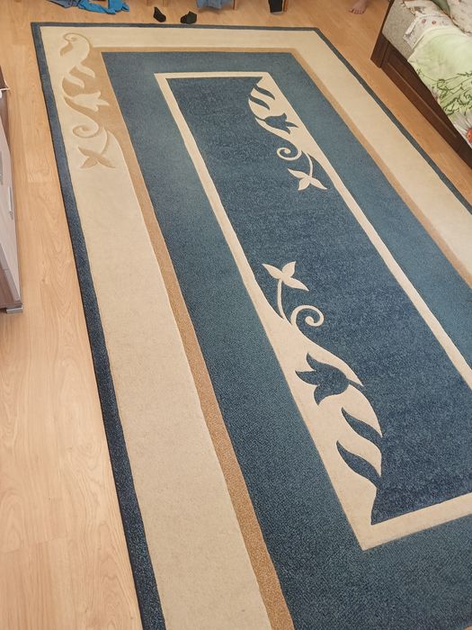 Продам ковер 2 на 4