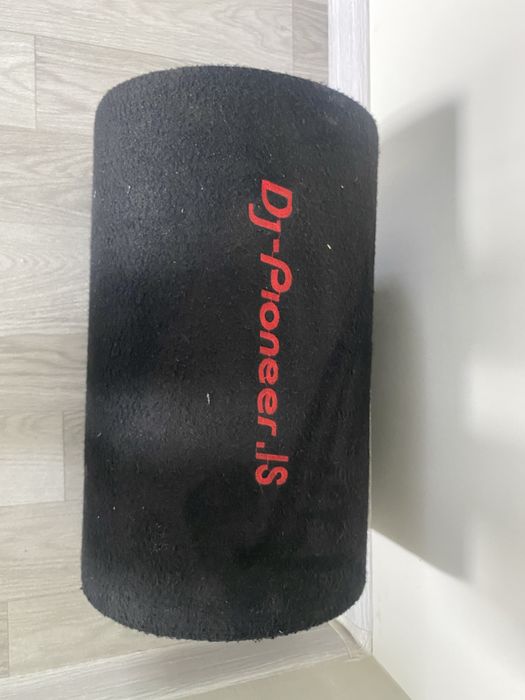 Продам Pioneer сабвуфер