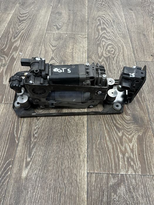 Bmw F01 F02 F07 F10 F11 компресор въздушно окачване