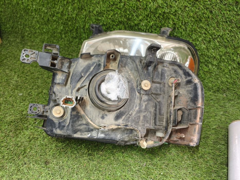 Фары nissan frontier  navara