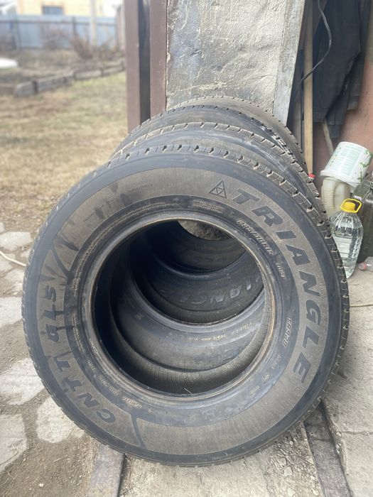 Продам б/у 225/70 R15 летние шины