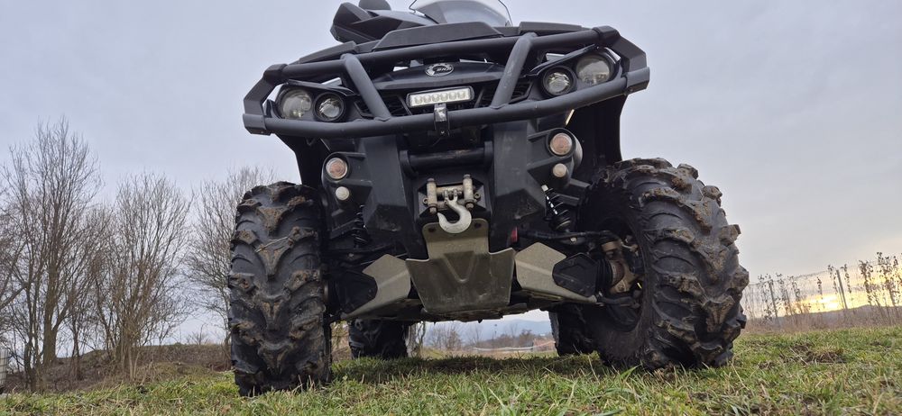 Vând Can-am 1000R Outlander!