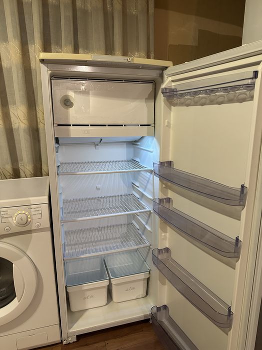 Холодильник Бирюса