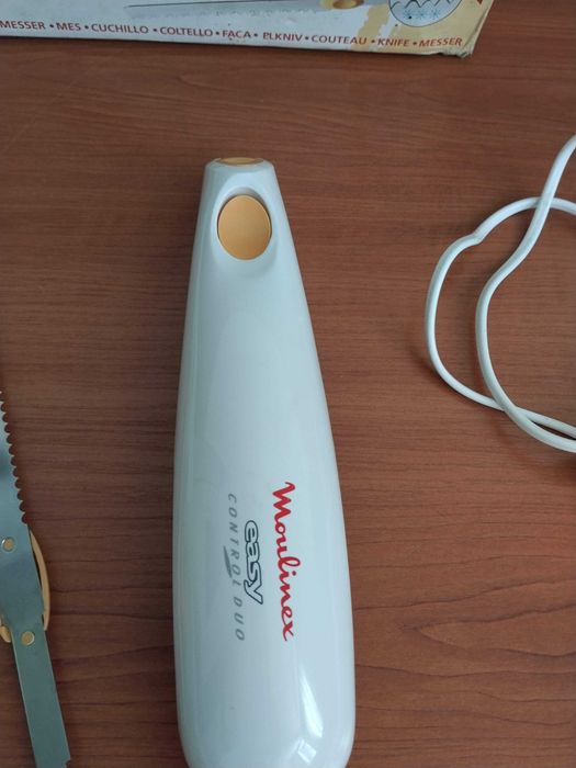 Moulinex електрически нож 100 W неупотребяван