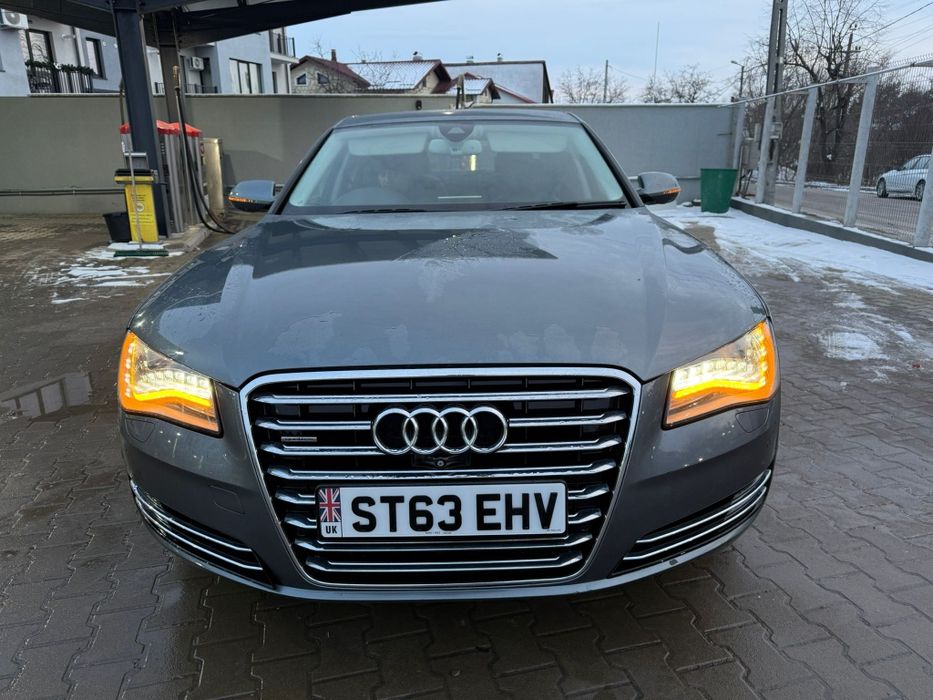Dezmembrez Audi A8 4H / 230 mii km / trager/faruri/bara