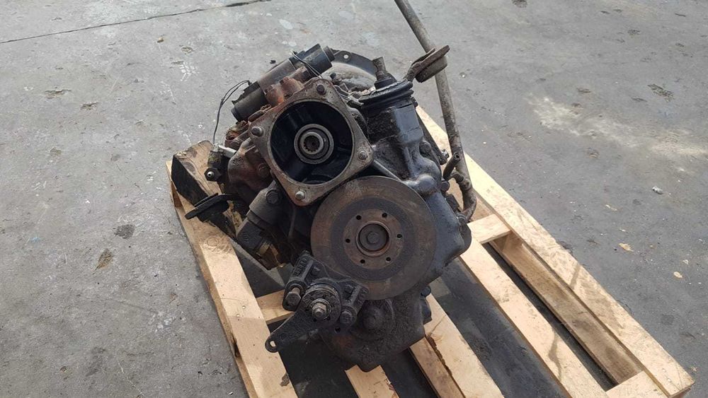 Cutie de viteze buldoexcavator Turne COM-T4-2025
