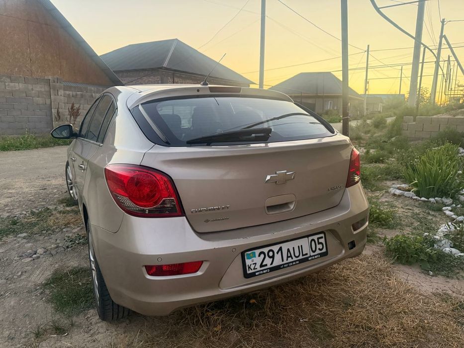 Продается Chevrolet 2013г. Автомат_1.8обьем