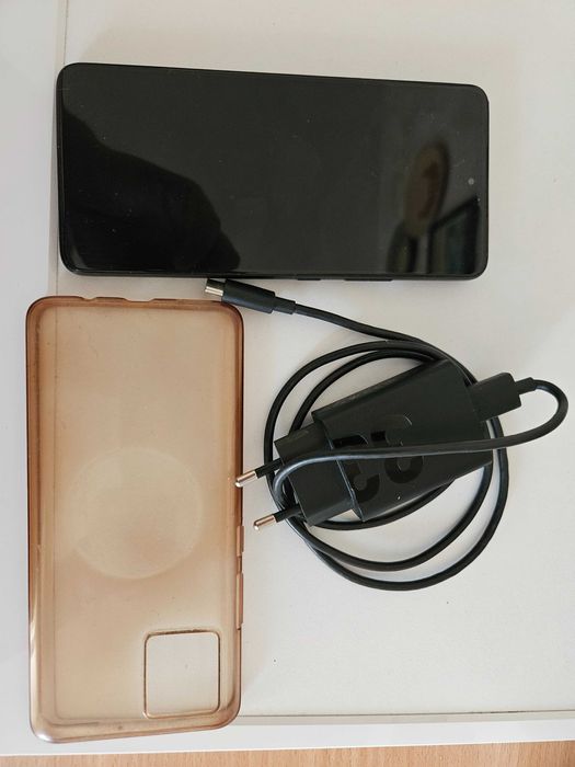 Телефон Motorola g72