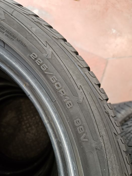 Гуми 225/50/18 дот19
