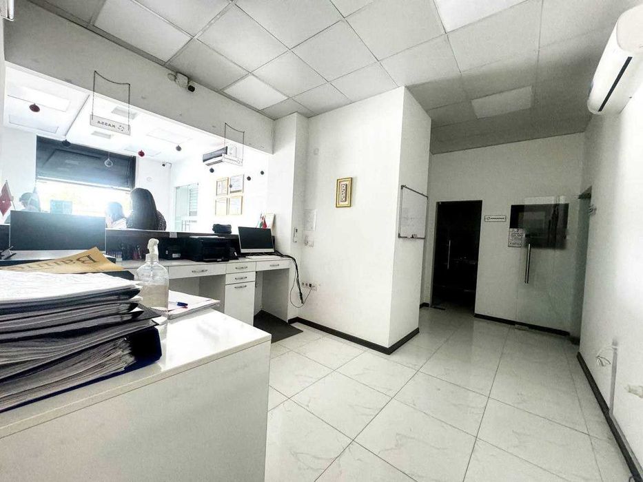 Ташсельмаш , Капитал Банк ул.Тараккият  140 кв.м мед. лаборатория