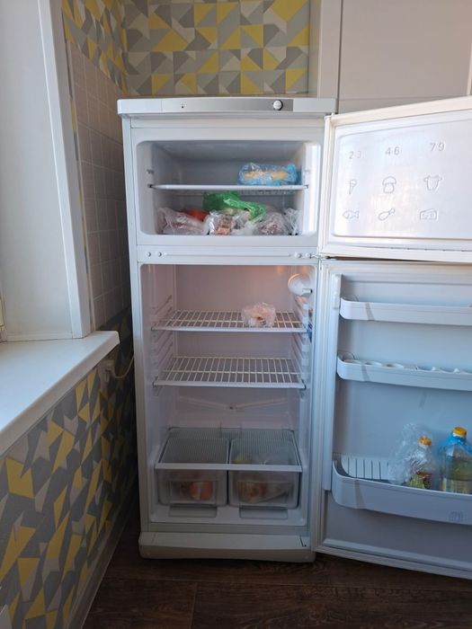 Холодильник не дорого Индезит