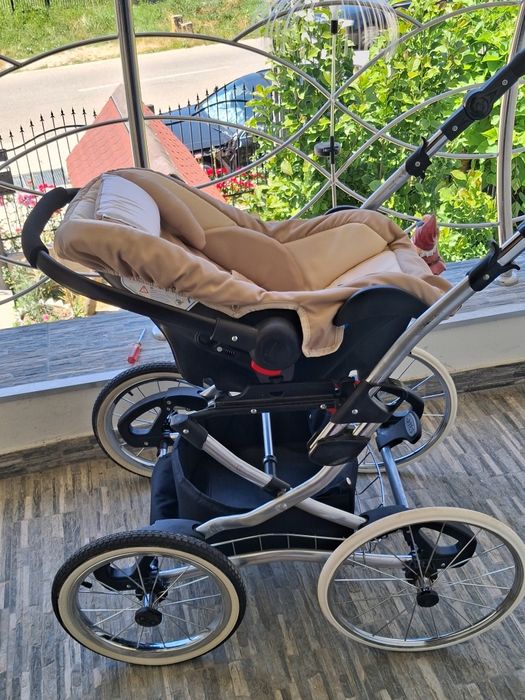 Carucior 3 in 1,folosit foarte puțin