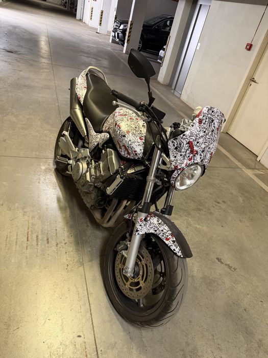 Honda hotnet 900