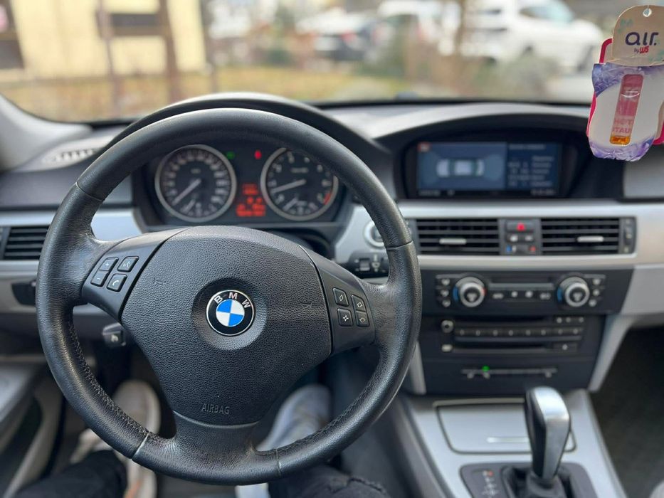 BMW Seria 3 E90 – 2.0 benzină, 150 CP – AUTOMAT – 2008 – 160.000 km