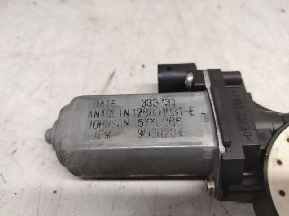 Motoras geam dreapta fata 128001031 Renault Master 3 [2st facelift] [