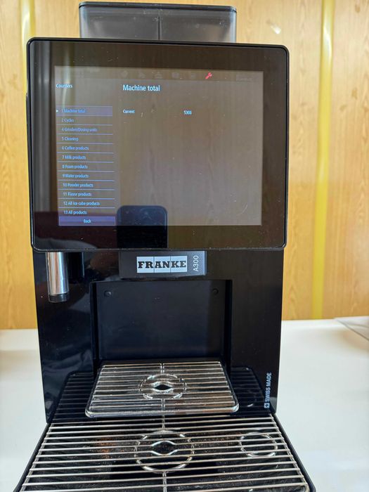 Espressor cafea Franke A300 profesional - anul fabricatiei 2022 – 2 râșnițe + 2 solubile – doar 5.308 utilizări