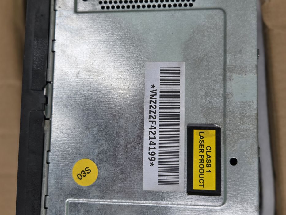 RCD 300  Compatibil cu passat b6 golf5,6 jetta