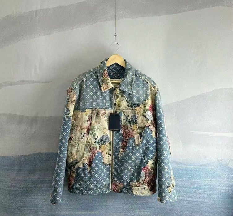 Оригинално Louis Vuitton дънково яке с монограм