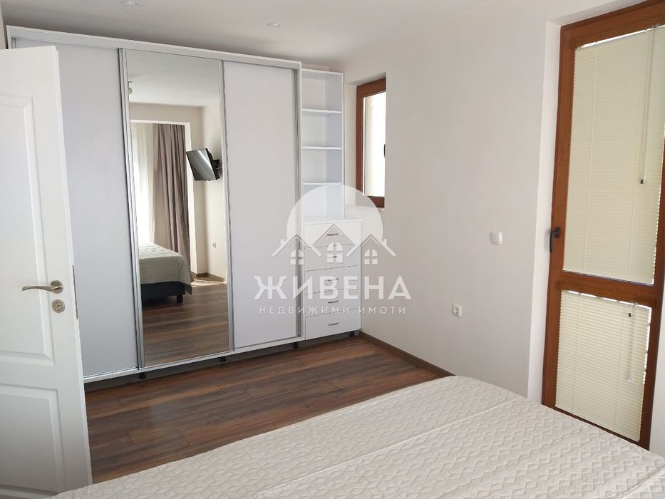 Дава се под наем Тристаен апартамент в Варна, Операта - 80 кв.м за 818 € - Снимка #4