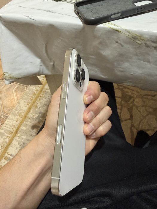 Iphone 16 PRO 256 мг емкость 90