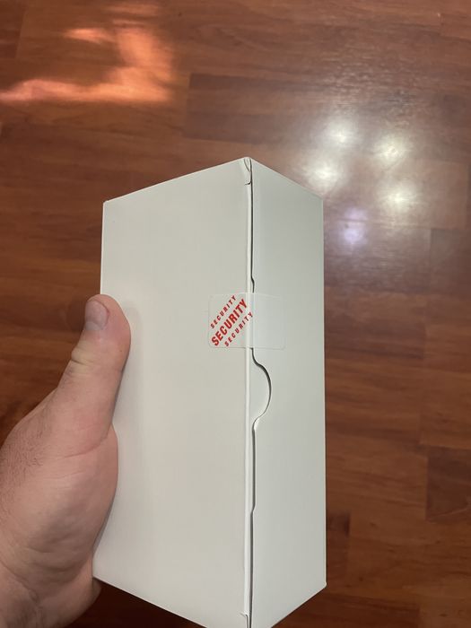 Vand telefon Nou  K70 SE si TCL 501