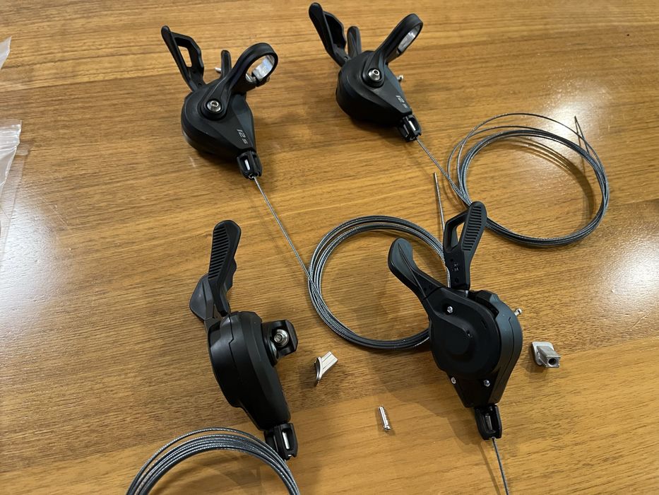 SHIMANO SL-M6100 DEORE 12S Дясна команда