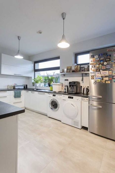 Къща под наем в.з. Врана - Лозен